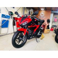 Cần bán xe Honda CBR 150R cũ giá rẻ Hà Nội màu đen đỏ Cần bán xe Honda CBR 150R cũ giá rẻ Hà Nội màu đen đỏ