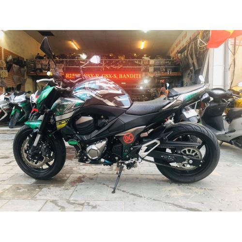 Bán xe Kawasaki Z800 cũ mầu đen Bán xe Kawasaki Z800 cũ mầu đen