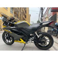 Yamaha R15 v3 màu vàng nhám giá 6x triệu