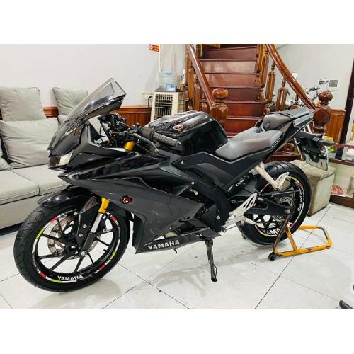 Motor Yamaha R15 v3 màu đen tem trùm giá 5x triệu Motor Yamaha R15 v3 màu đen tem trùm giá 5x triệu