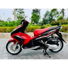 Đôi xe Honda Air Blade 125 FI cũ giá 1x triệu